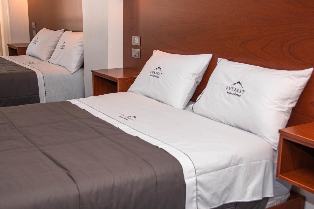 Hotel Turistico Everest อัวรัซ ภายนอก รูปภาพ