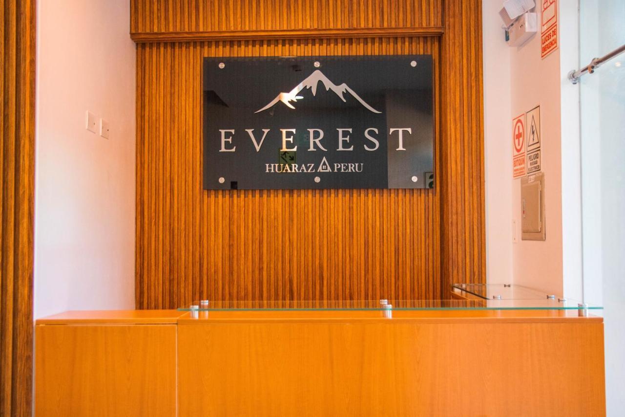 Hotel Turistico Everest อัวรัซ ภายนอก รูปภาพ